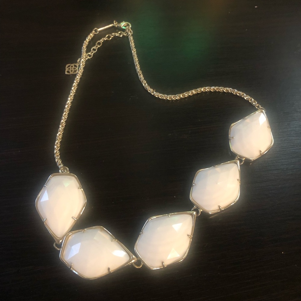 EUC Kendra Scott Connely Necklace Mother of Pearl (White) and Gold